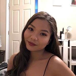 Meet your Posher, Yhana